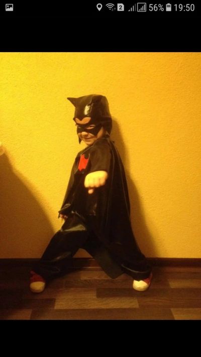Лот: 12590273. Фото: 1. Новогодний костюм бэтмена. Детские карнавальные, праздничные костюмы