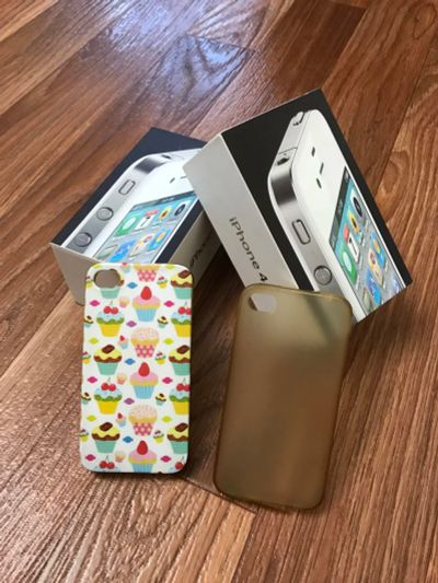 Лот: 8795115. Фото: 1. Apple lPhone 4 белый 16GB Оригинал... Смартфоны