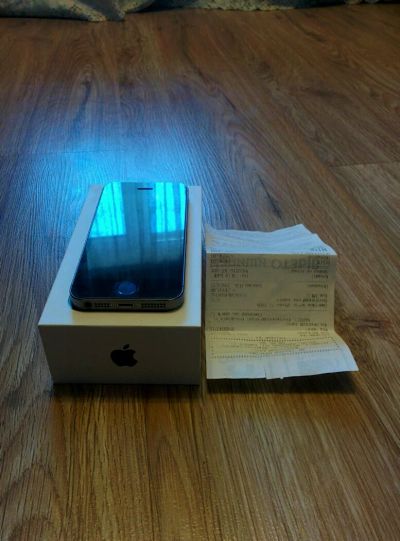 Лот: 9390907. Фото: 1. Iphone 5s 16gb (айфон 5с 16гб). Смартфоны