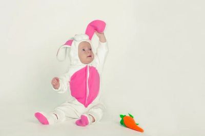 Лот: 3329485. Фото: 1. Костюм зайчика на Новый год, праздник... Детские карнавальные, праздничные костюмы