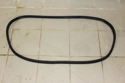 Лот: 10174860. Фото: 1. Уплотнитель багажника Lexus GS300... Кузов