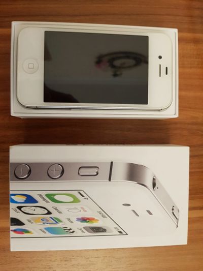 Лот: 18276473. Фото: 1. Iphone 4s. Смартфоны