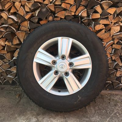 Лот: 16296872. Фото: 1. Колёса от toyota land cruiser... Шины на дисках