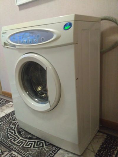 Лот: 12535261. Фото: 1. Стиральная машинка Samsung 831. Стиральные машины