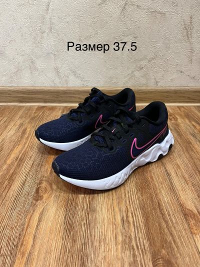 Лот: 18847998. Фото: 1. Новые кроссовки Nike оригинал... Кеды, кроссовки, слипоны
