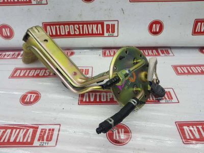 Лот: 20902162. Фото: 1. Насос топливный Toyota Crown GS151... Топливная система