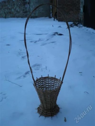 Лот: 2276067. Фото: 1. Плетёная корзинка. Плетение из лозы, лыка, бересты