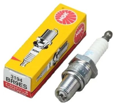 Лот: 18580376. Фото: 1. K16tr11 свеча зажигания denso... Двигатель и элементы двигателя