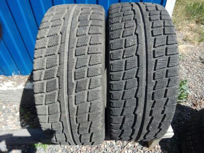 Лот: 13942839. Фото: 1. #1630 215/45 R17 Goodyear UltraGrip... Шины