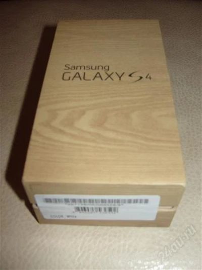 Лот: 2798255. Фото: 1. Samsung Galaxy S4 i9500 16GB White... Кнопочные мобильные телефоны