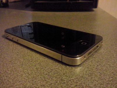 Лот: 4517562. Фото: 1. iPhone 4 black. Смартфоны