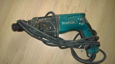 Лот: 9483345. Фото: 1. перфоратор makita 2470. Электроинструмент