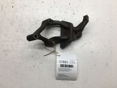 Лот: 20384174. Фото: 1. Кронштейн ролика натяжного Toyota... Двигатель и элементы двигателя