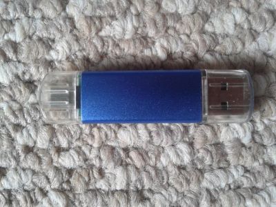 Лот: 5712732. Фото: 1. USB Flash Drive OTG. USB-флеш карты