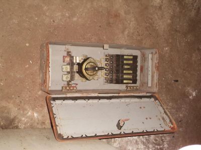 Лот: 4254142. Фото: 1. Продам щиток с автоматоми. Автоматы, пакетники, предохранители