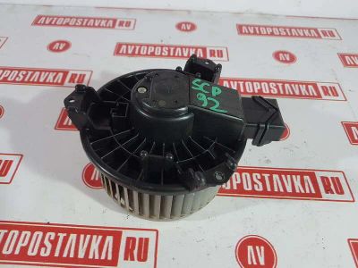 Лот: 20898442. Фото: 1. Моторчик печки Toyota Belta SCP92... Двигатель и элементы двигателя