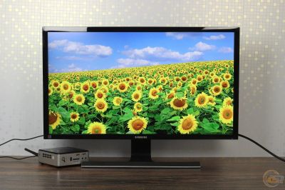 Лот: 14345167. Фото: 1. samsung U28E590 4k как новый... ЖК-мониторы