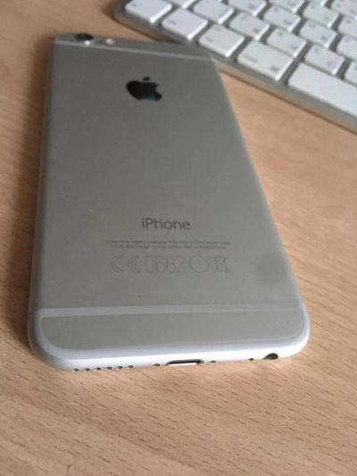 Лот: 8721564. Фото: 1. Iphone 6 64gb Silver. Смартфоны