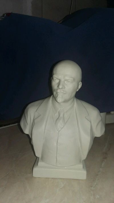 Лот: 11351426. Фото: 1. Бюст Ленина. Предметы интерьера и быта