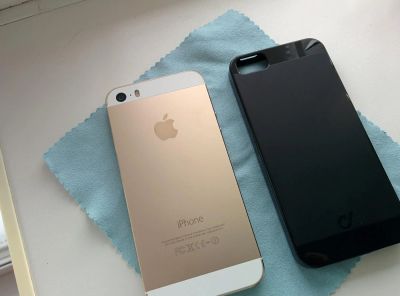 Лот: 4452412. Фото: 1. Apple iPhone 5s 16gb, Gold (1457... Смартфоны