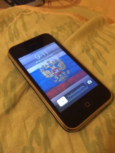 Лот: 6923920. Фото: 1. iphone 3gs. Смартфоны