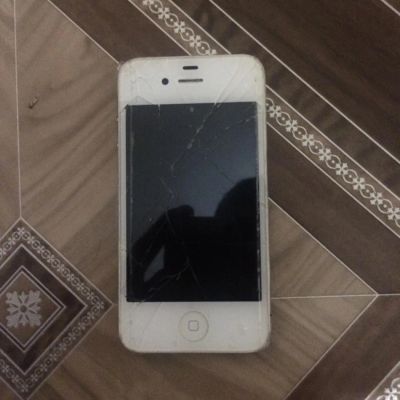 Лот: 8387248. Фото: 1. Iphone 4. Смартфоны