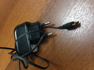 Лот: 4344635. Фото: 1. Сетевое зарядное устройство Samsung. Зарядные устройства, блоки питания, адаптеры сетевые для смартфонов