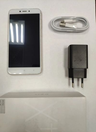 Лот: 14908361. Фото: 1. Xiaomi Redmi 4X 16Gb Gold (Б/У... Смартфоны