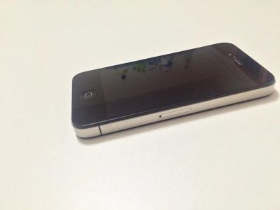 Лот: 6608537. Фото: 1. Легендарный Apple IPhone 4 8Gb... Смартфоны