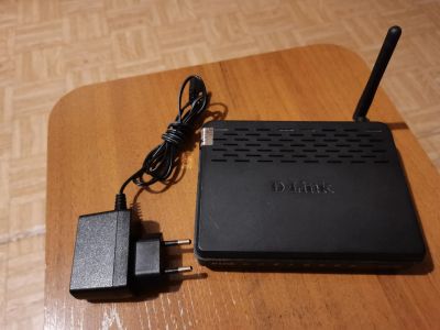 Лот: 25763395. Фото: 1. Wi-Fi роутер D-link DIR-300 rev... Маршрутизаторы (роутеры)