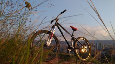 Лот: 10305561. Фото: 1. велосипед stark grinder (mtb street... Велосипеды