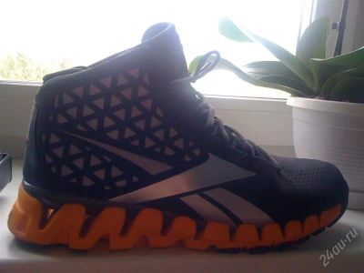 Лот: 2132582. Фото: 1. Кроссовки Reebok ZIG TECH. Кеды, кроссовки, слипоны