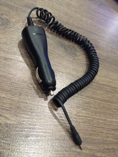 Лот: 6992421. Фото: 1. Оригинальная автозарядка Nokia... Зарядные устройства, блоки питания, адаптеры сетевые для смартфонов