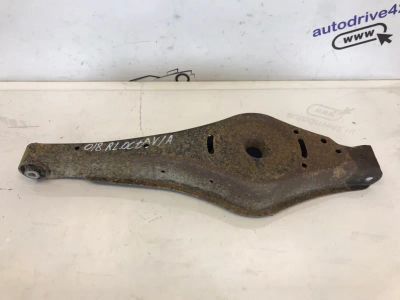 Лот: 21708323. Фото: 1. рычаг поперечный Skoda Octavia... Двигатель и элементы двигателя