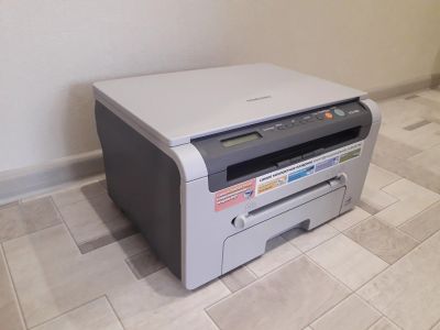 Лот: 17529877. Фото: 1. МФУ ч/б Samsung scx-4200. МФУ и копировальные аппараты