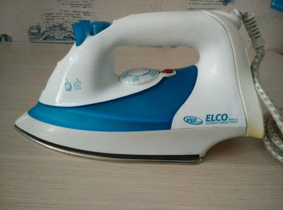 Лот: 10128216. Фото: 1. Утюг Elco. Утюги, парогенераторы, отпариватели