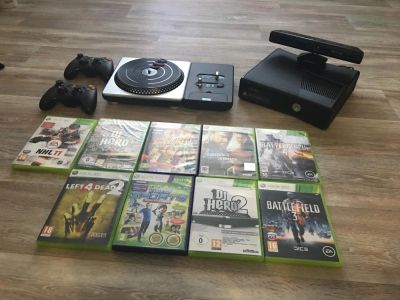 Лот: 8230888. Фото: 1. Xbox 360 + Kinekt + DJ Hero. Игровые приставки, консоли
