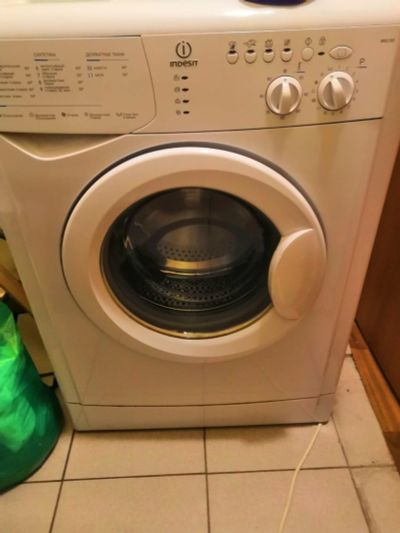 Лот: 15882751. Фото: 1. Стиральная машина Indesit. Стиральные машины
