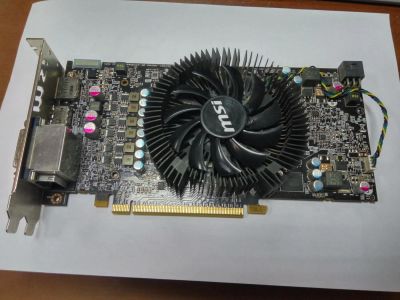 Лот: 8814390. Фото: 1. Игровая видеокарта AMD Radeon... Видеокарты