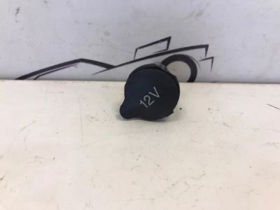 Лот: 21707981. Фото: 1. прикуриватель Ford Focus CB4. Двигатель и элементы двигателя