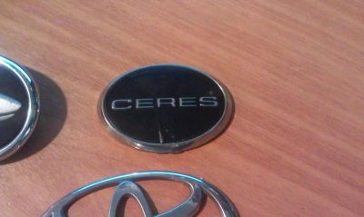 Лот: 6063779. Фото: 1. Шильдик Toyota Ceres. Кузов
