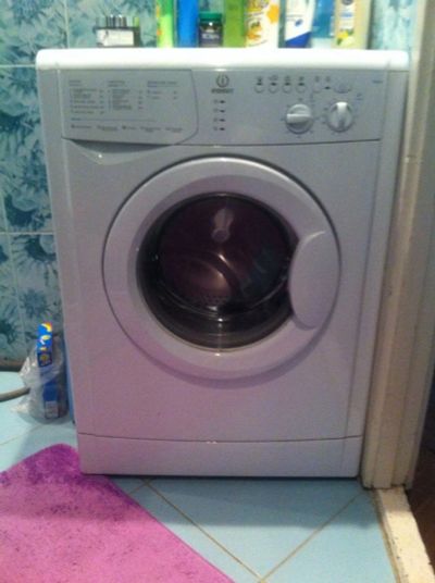 Лот: 4470773. Фото: 1. Продам стиральную машину Indesit... Стиральные машины