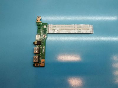 Лот: 18885654. Фото: 1. Б/У плата с разъемами USB, Audio... Платы расширения, контроллеры, доп. порты