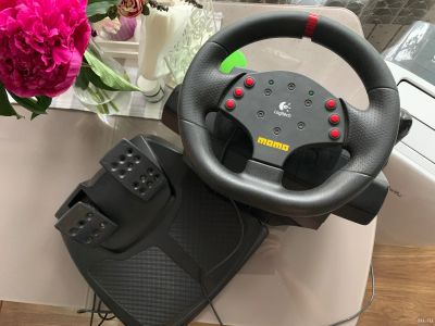 Лот: 16184201. Фото: 1. Руль Logitech MOMO Racing. Рули, джойстики