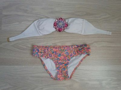 Лот: 8945897. Фото: 1. Новый купальник victoria's secret. Купальники