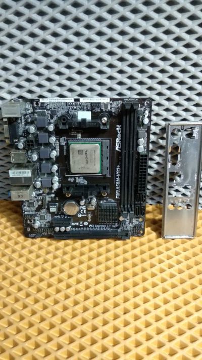 Лот: 20338227. Фото: 1. Материнская плата ASRock FM2A58M-VG3... Материнские платы