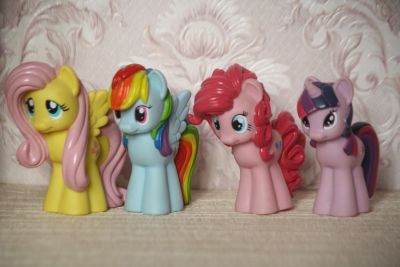 Лот: 12678114. Фото: 1. Резиновые пони Hasbro. Фирменные... Игрушки