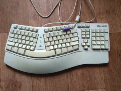 Лот: 17368151. Фото: 1. Клавиатура microsoft. Клавиатуры и мыши