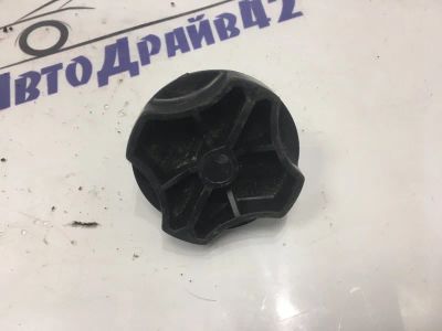 Лот: 21716698. Фото: 1. крепление запасного колеса Kia... Двигатель и элементы двигателя