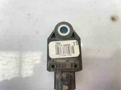 Лот: 25065016. Фото: 1. датчик airbag toyota corolla ZRE151L. Двигатель и элементы двигателя